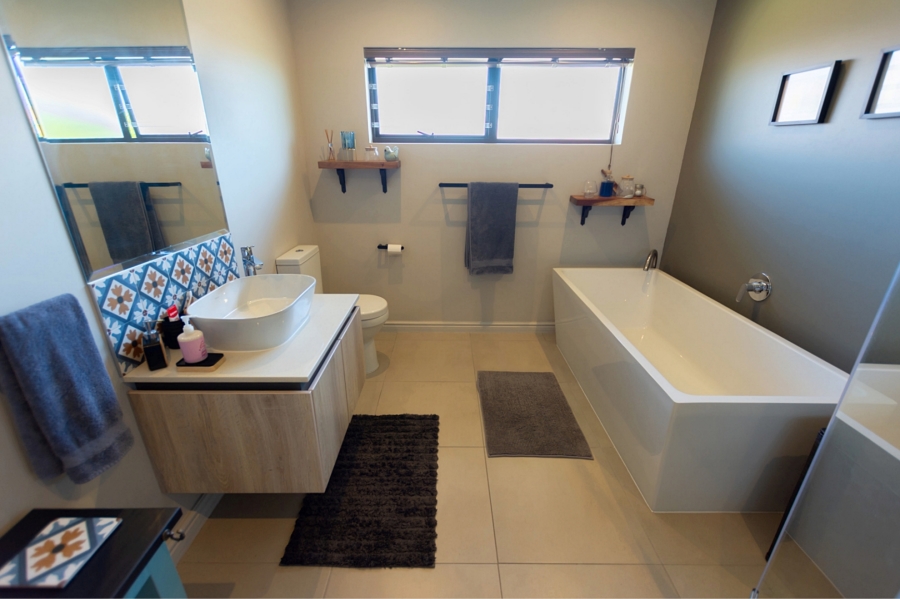 3 Bedroom Property for Sale in Langebaan Country Estate Western Cape